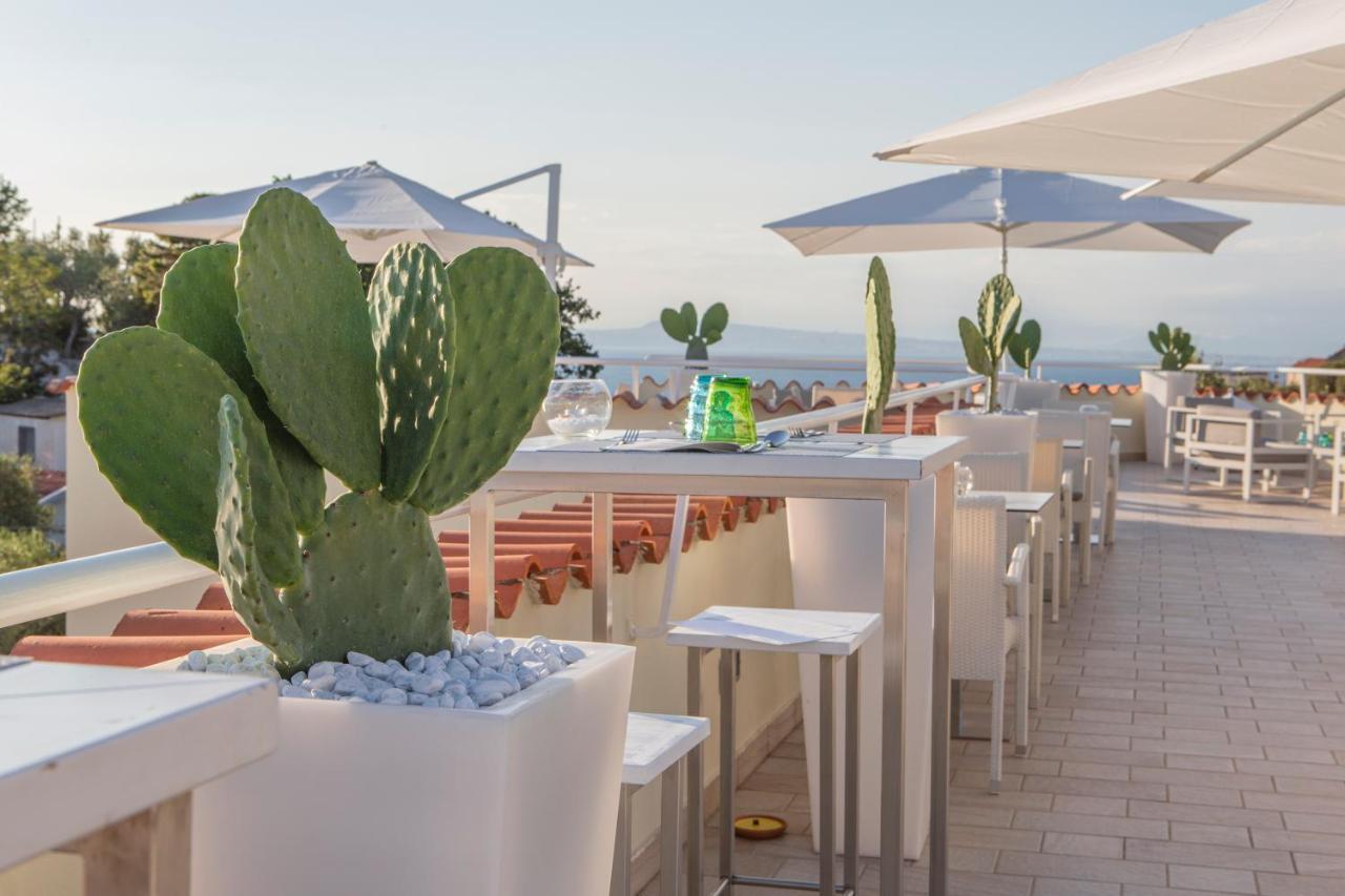 Hotel Vista Di Capri Масса-Лубренсе Экстерьер фото