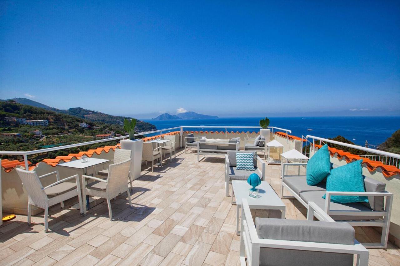 Hotel Vista Di Capri Масса-Лубренсе Экстерьер фото